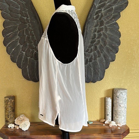 Hollister Button Down Tank Top Blouse - Picture 5 of 9